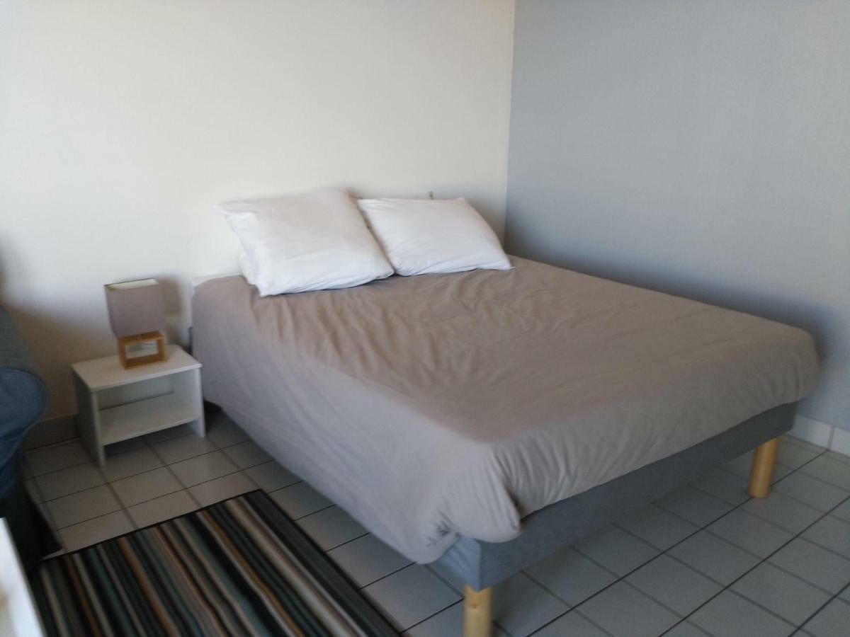 Les Haubans Apartment Granville Bagian luar foto